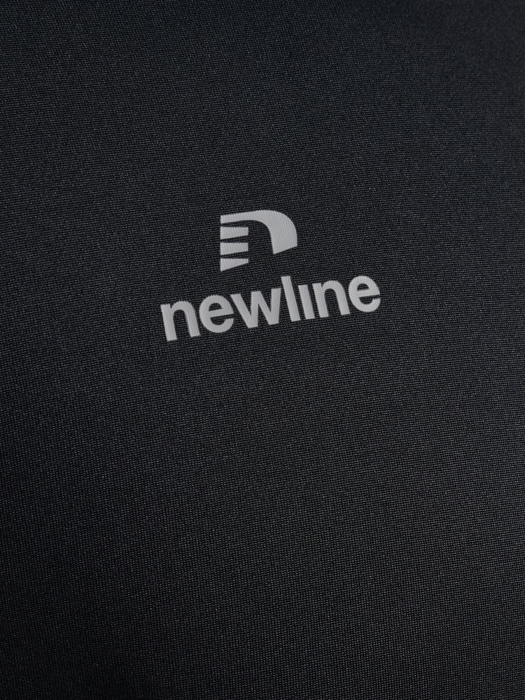 NewlineT-ShirtTopNwlbeatT-ShirtLS